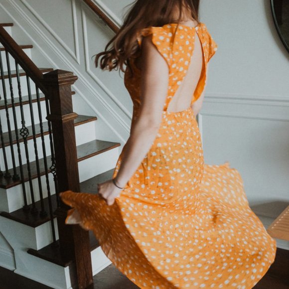 Final sale! Open back chiffon dress - Picture 8 of 9